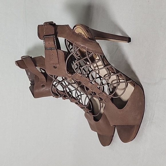 💕vince Camuto Gladiator Heels - Picture 2 of 6